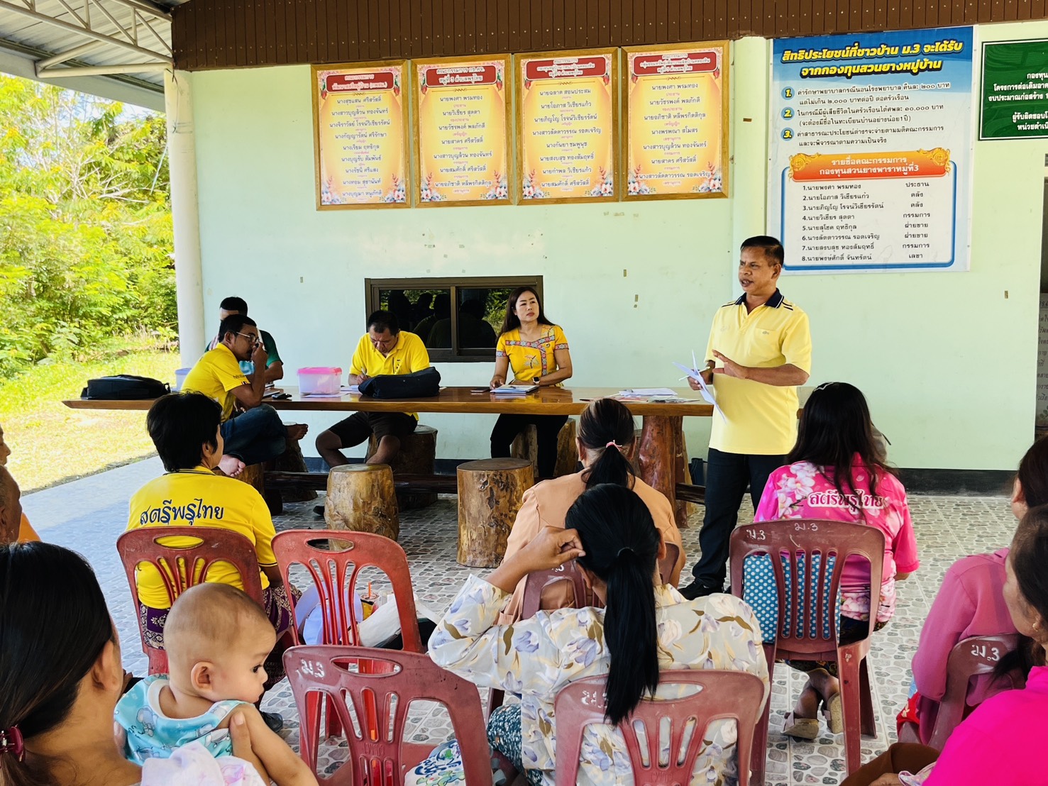 สำนักงานพัฒนาชุมชนอำเภอบ้านตาขุน ร่วมประชุมหมู่บ้าน บ้านคลองหิน หมู่ที่ 3 ตำบลพรุไทย ติดตามและขับเคลื่อนงานพัฒนาชุมชน
